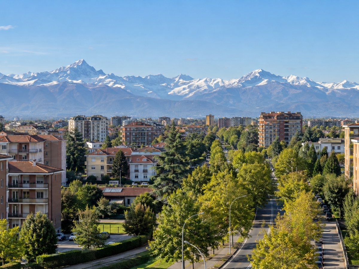 Quartiere residenziale di Beinasco con le Alpi sullo sfondo