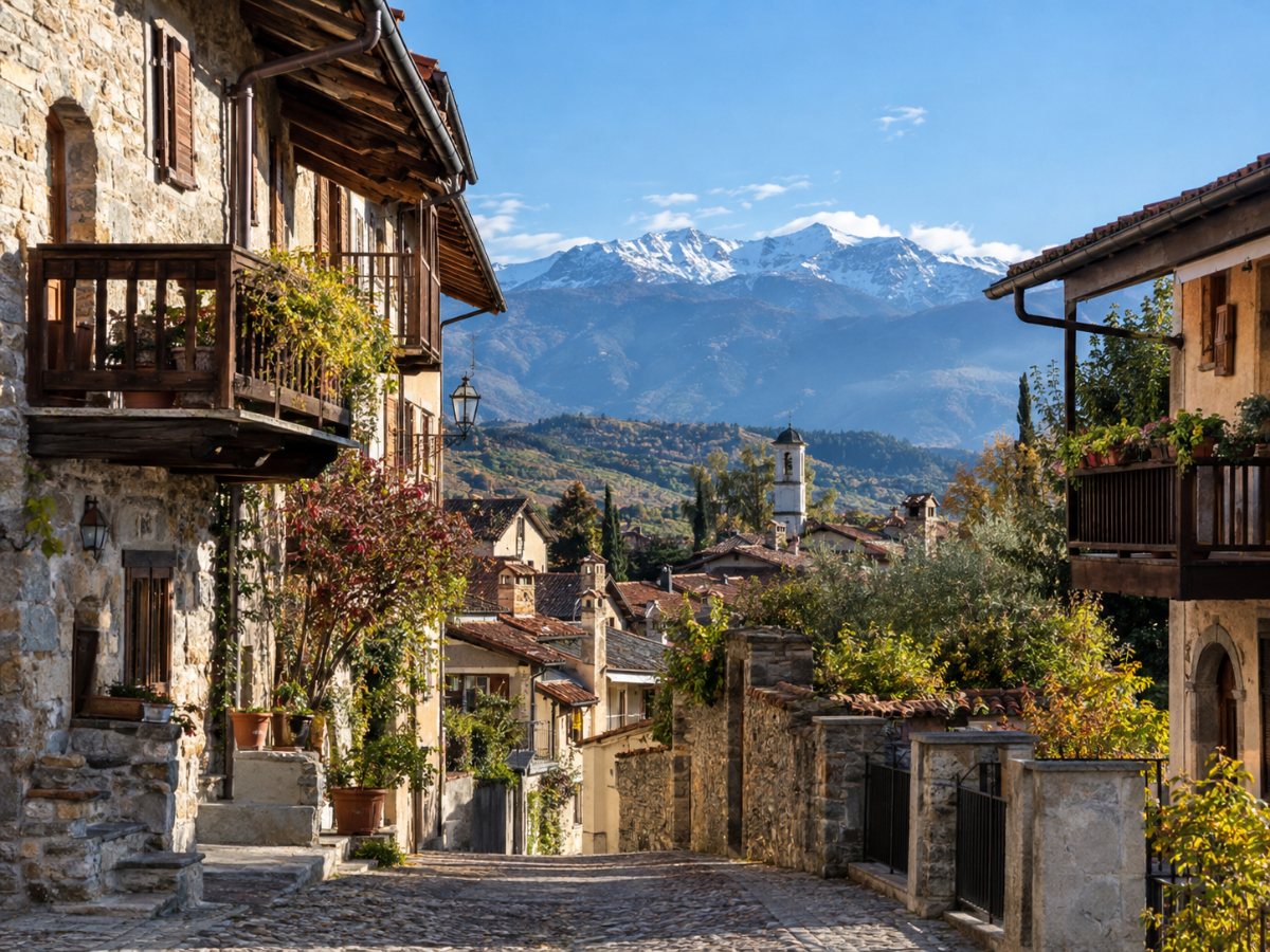 Centro di Cumiana con case in pietra